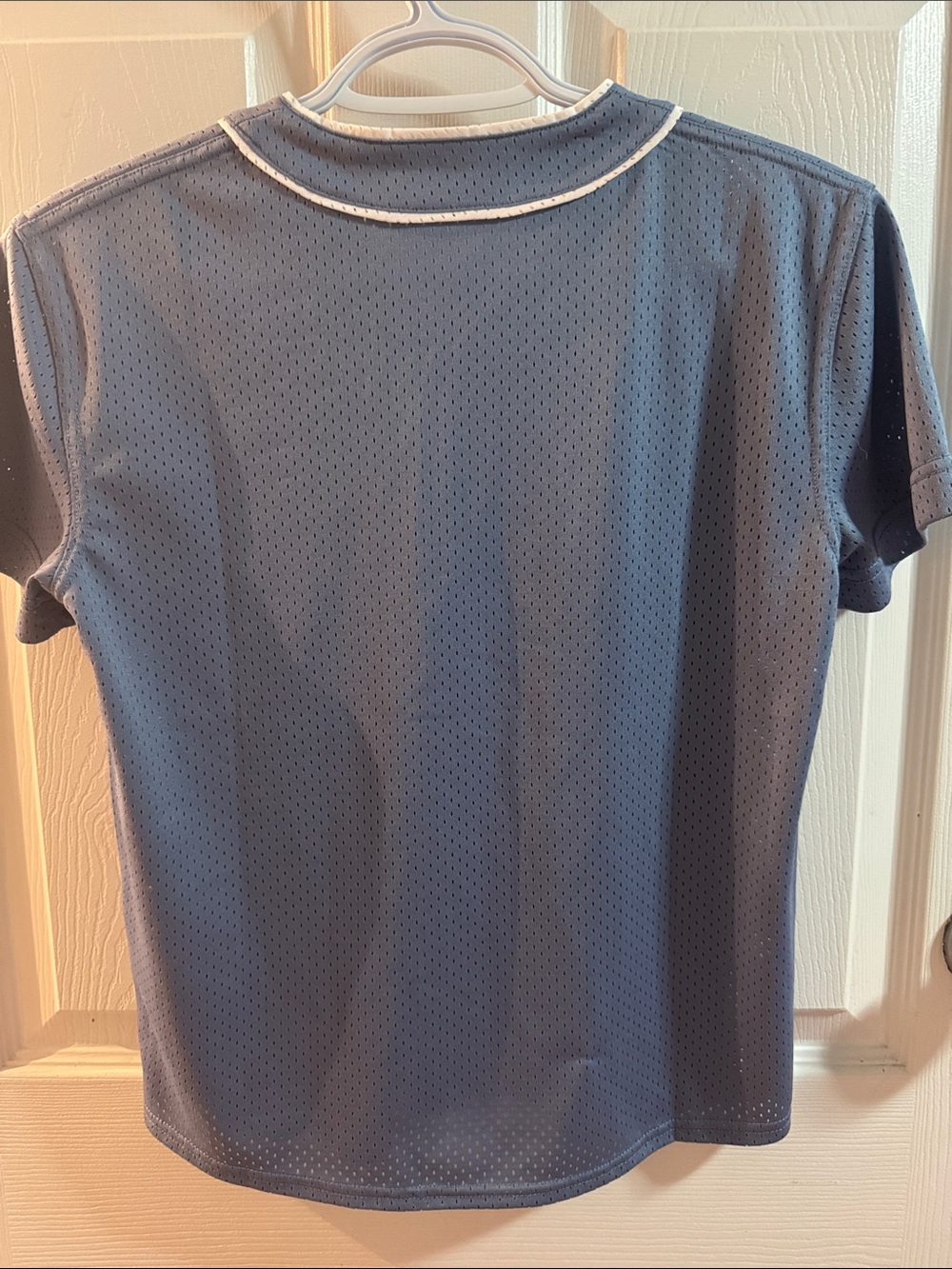 Brand new w/out tags. Abercrombie & Fitch Blue Button-Front Mesh Baseball Jersey - Picture 6 of 6